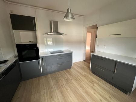 Location Appartement 5 pièces 133m² - Photo 5