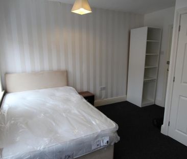 1 bedroom house of multiple occupation to rent - Photo 2