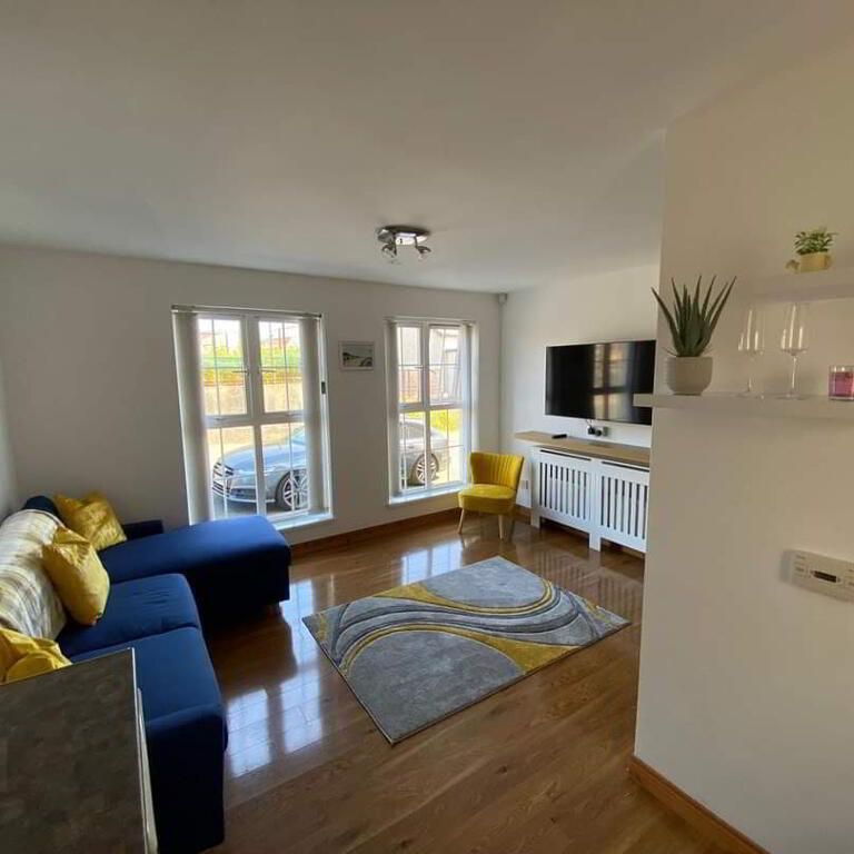 STUDENT LET 2025-26, 11a Garden Avenue, Portstewart, BT55 7AW - Photo 1