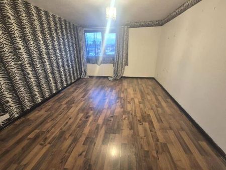 4 bedroom flat to rent - Photo 5