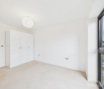 2 bedroom Apartment - Bessemer Road, Welwyn Garden City - Photo 3