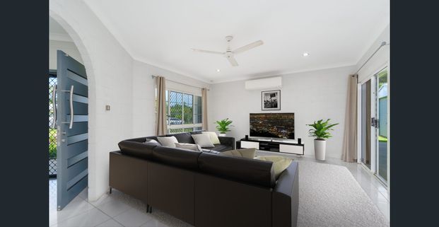 Available Just In Time For Christmas | Renovated Home | Room for all the FNQ Toys - Photo 1