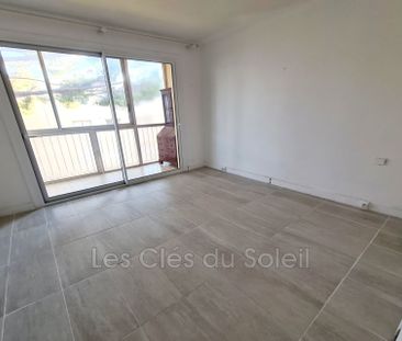 Location appartement 3 pièces 58 m² Bandol - Photo 2