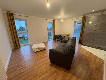 Otter Way, Yiewsley, West Drayton, UB7 8FA - Photo 2