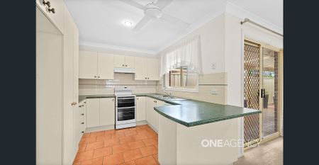 COMFORTABLE FAMILY LIVING IN A QUIET BOMADERRY CUL-DE-SAC - Photo 5