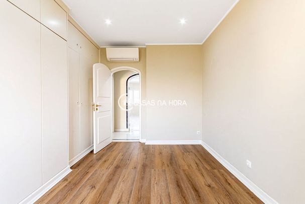 Luxury Flat for rent in Cascais, Portugal - Photo 1