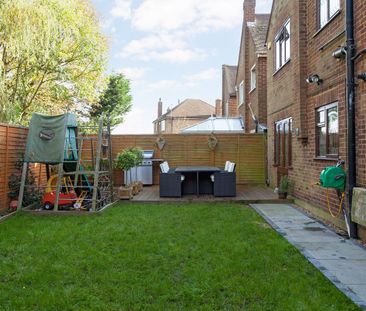 Hollybush Lane, Denham, UB9 - Photo 5