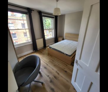 4 Bed Terraced House, Henshaw Street, SE17 - Photo 4