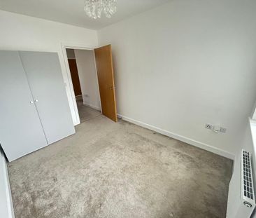 4 bedroom detached house to rent - Photo 6