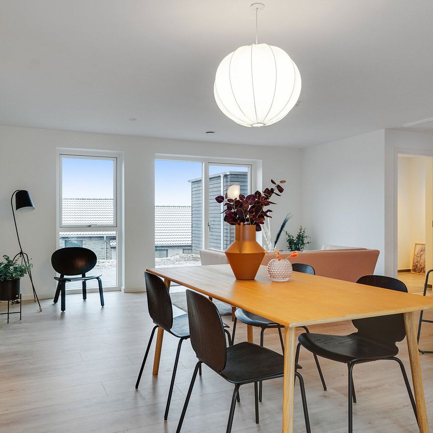 3-vær. rækkehus med egen terrasse - Photo 1