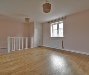 2 bedroom coach house to rent - Photo 6