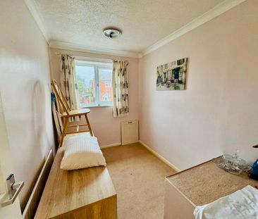 3 bedroom terraced house to rent - Photo 5