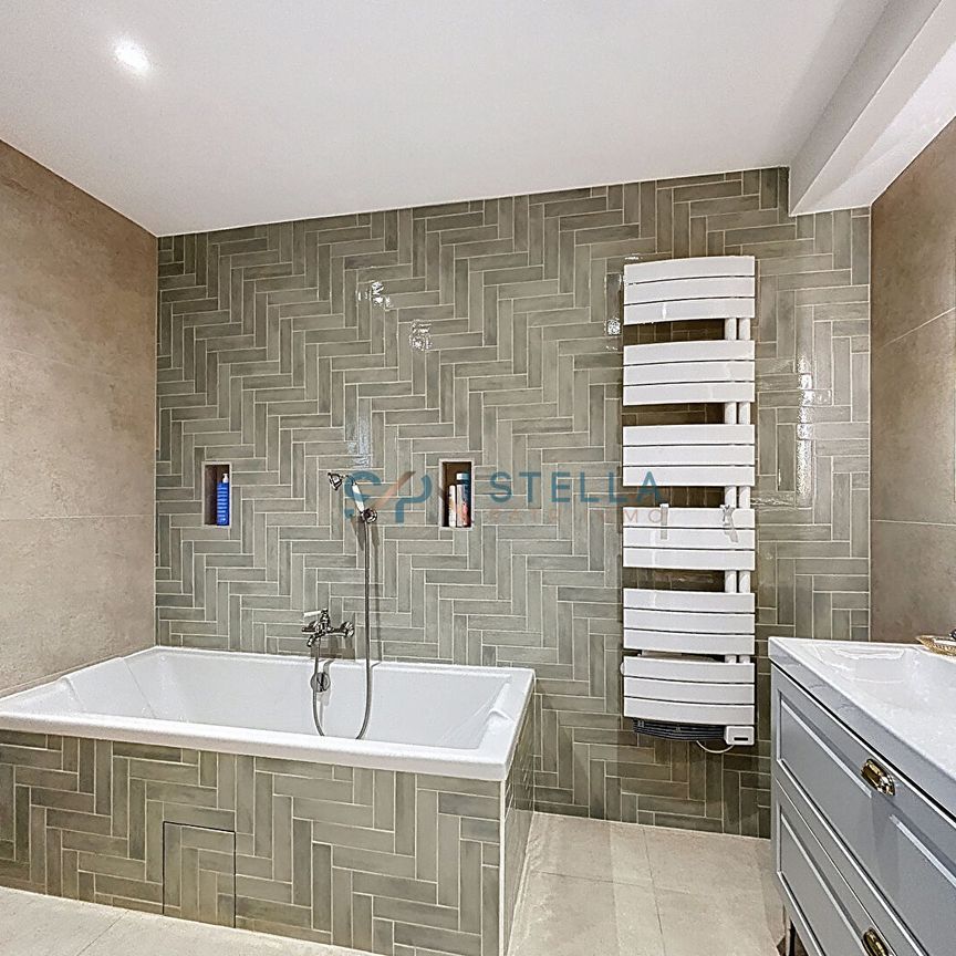 Villa de standing meublée avec dépendance et piscine, - Photo 1