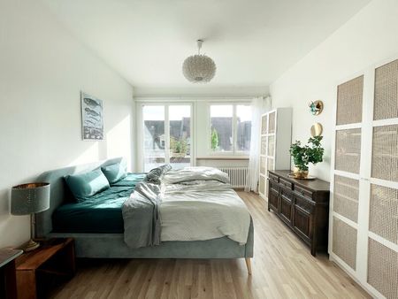 2-ROOM APARTMENT IN ZURICH – DISTRICT 2 NARROW, FURNISHED, TEMPORARY - Photo 2