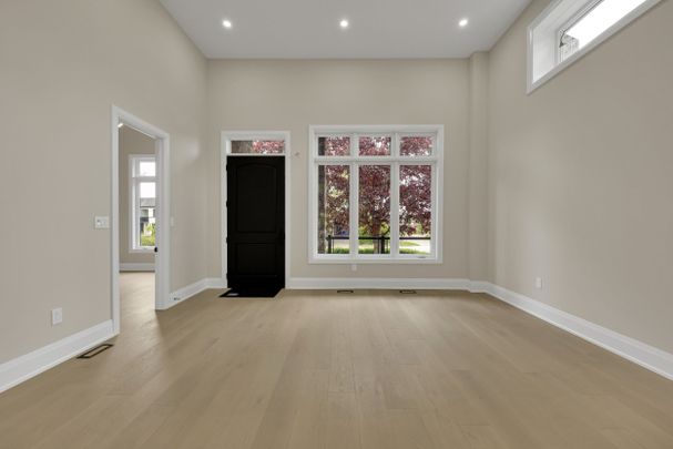 For Lease - 2091 BRIDGE Road Unit# Upper Level, Oakville, Ontario - Photo 1