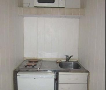 Location Appartement 1 pièce 18m² BORDEAUX 33000 - Photo 2