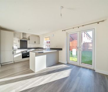 4 bedroom detached house to rent - Photo 6