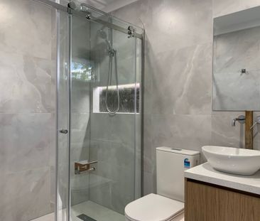 Fully Renovation with 3 Bathrooms in Springvale - Photo 6