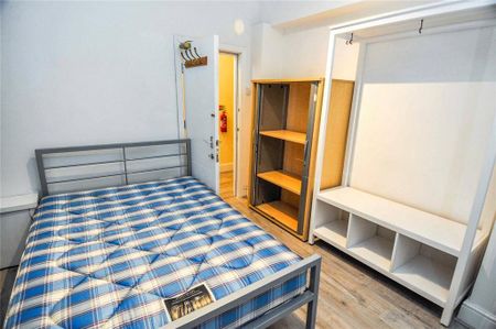 5 bedroom end of terrace house to rent - Photo 5