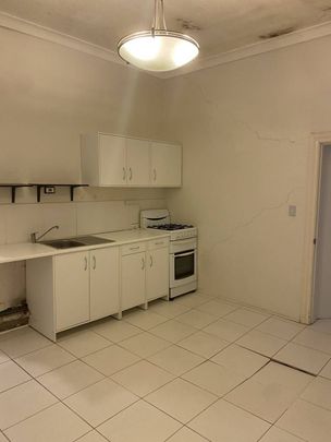 1 Bedroom Unit in the heart of Chatswood - Photo 1
