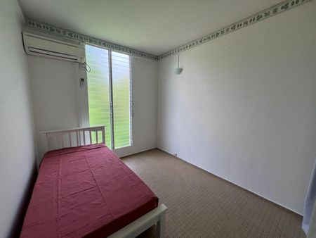 Location Appartement 5 pièces 72m² LES ABYMES 97139 - Photo 4