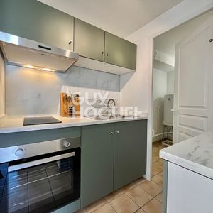 Appartement meublé, 1 chambre, en centre-ville - Photo 2