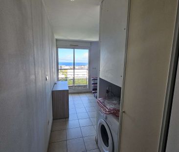 Location Appartement 1 pièce 21m² STE CLOTILDE 97490 - Photo 5