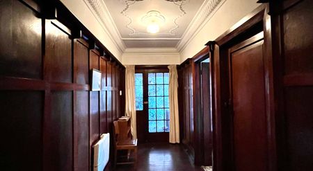 Elegant city house with sea views - Photo 3