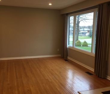 For Lease - 260 Linden Street, Oshawa, Ontario - Photo 3