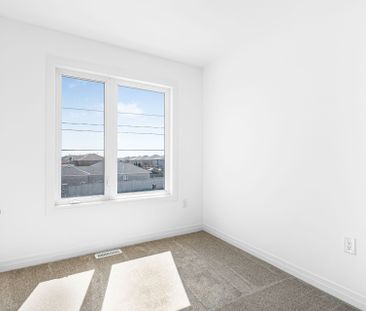 For Lease - 3 FAIRLANE Avenue, Barrie, Ontario - Photo 3