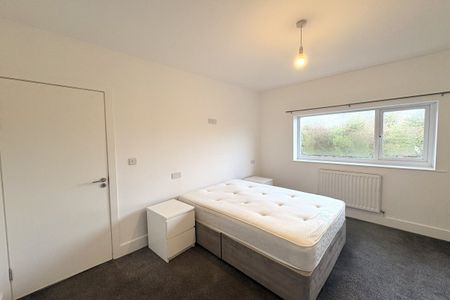 Redland Close, CHESTER - Photo 5