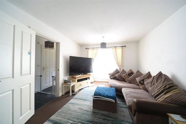 4 bedroom semi-detached house to rent - Photo 1