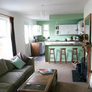 Top Quality 6 bed property in prime location. Bills included. No fees. - Photo 2