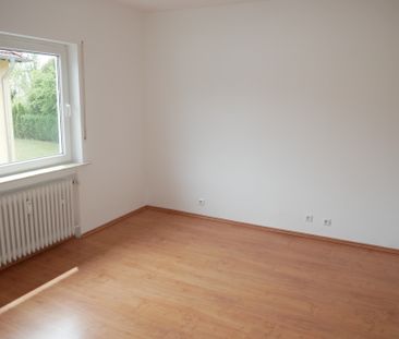 ***LAMBERT&STRELOW*** 4 ZKBB-Wohnung im 1.OG (2 Familienhaus) in ru... - Photo 5