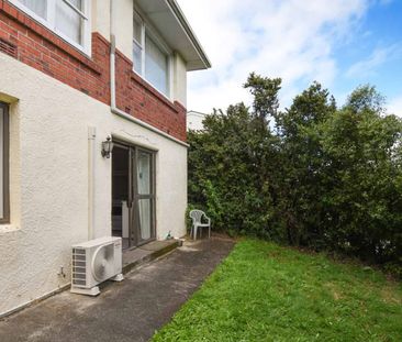 Modern One bedroom home in Mornington - Photo 3