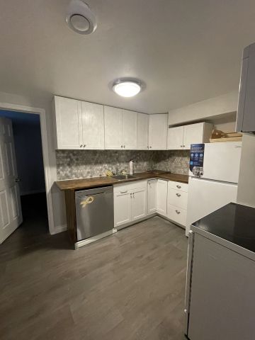 For Lease - 8 Daphne Crescent, Barrie, Ontario - Photo 3