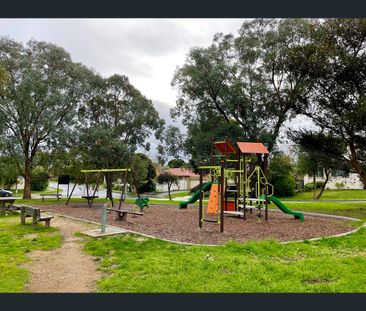 99 Harborne Street, Macleod, Vic 3085 - Photo 3