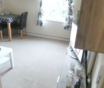 1 Bed Flat, Duncan Street, M7 - Photo 3