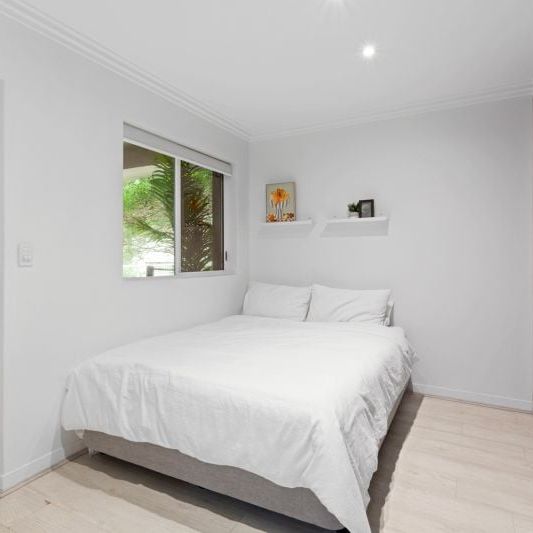 Perfect Beach Pad with Deck & Carspace - Fully Furnished - Photo 1
