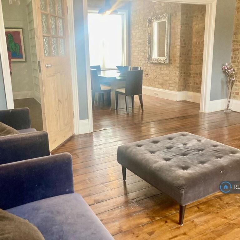 2 bedroom maisonette to rent - Photo 1