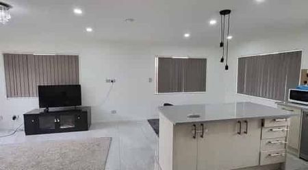 4 Bedroom house - 31B Pah Rd. Papatoetoe - Photo 3