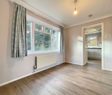 3 bedroom semi-detached house to rent - Photo 6