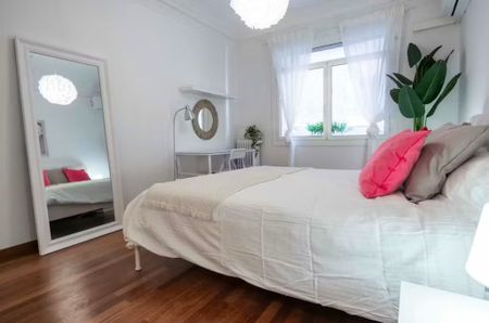 Carrer de Muntaner, Barcelona, Catalonia 08021 - Photo 2