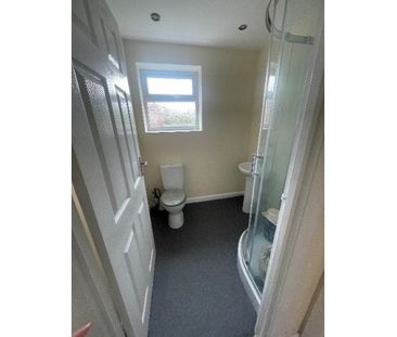 2 bed Bungalow, - Photo 4