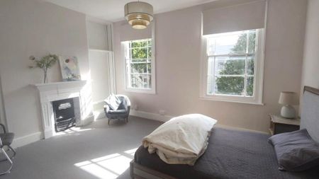 2 bedroom maisonette to rent - Photo 2