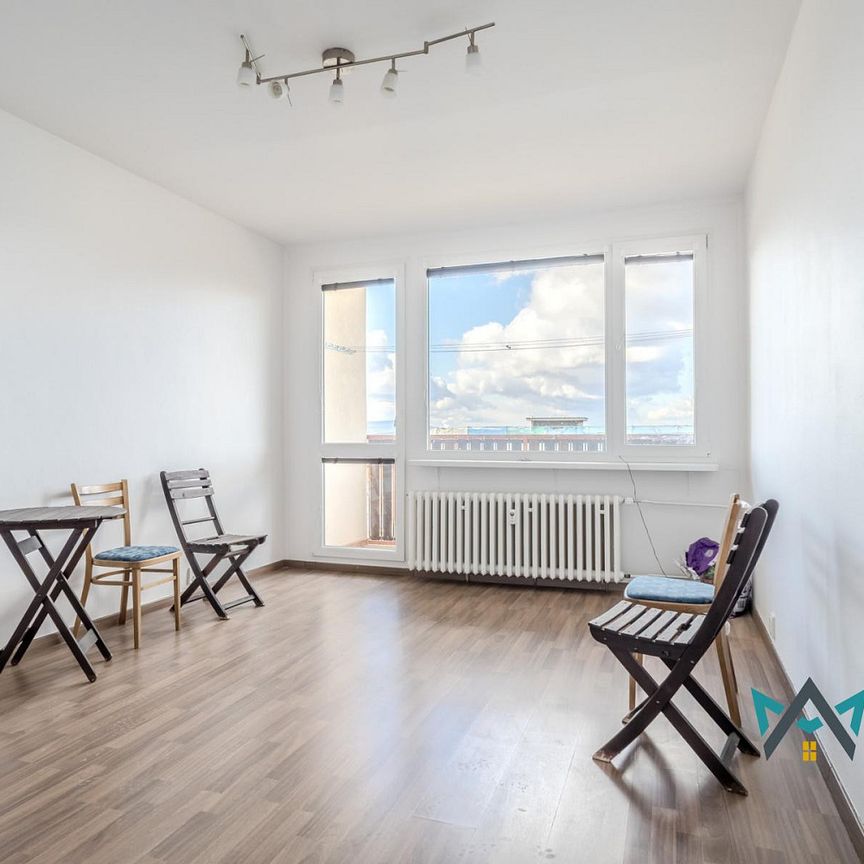 Pronájem bytu 2+1 63 m² - Photo 1
