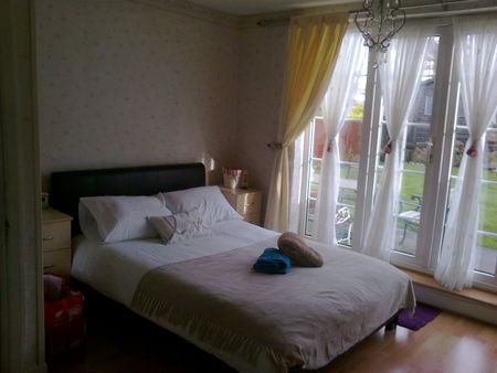 Room in a Shared House, Rose Avenue, SM4 - Photo 2