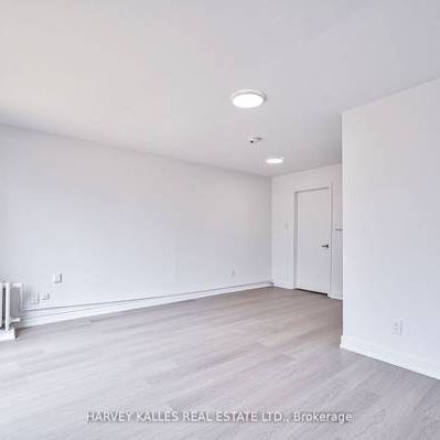 TWO MONTH'S FREE RENT! heart of the annex steps to TTC subway! - Photo 3