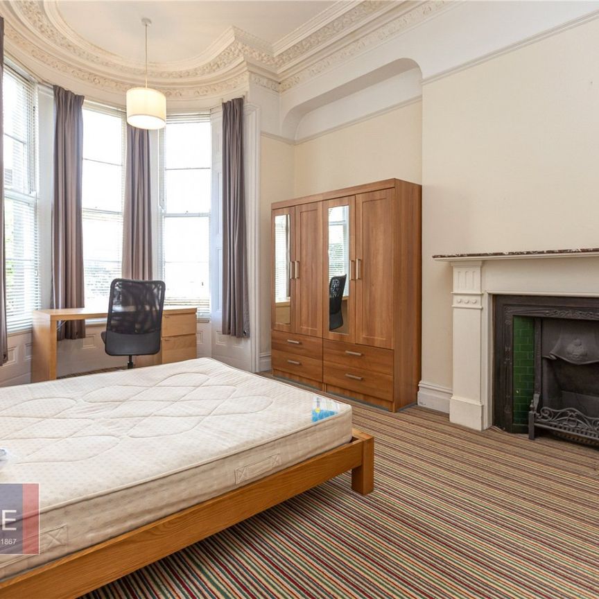 Clifton Park Road, - Photo 1