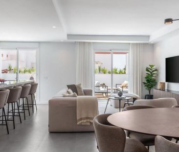 Luxury penthouse for rent in Nueva Andalucia, Spain - Photo 2